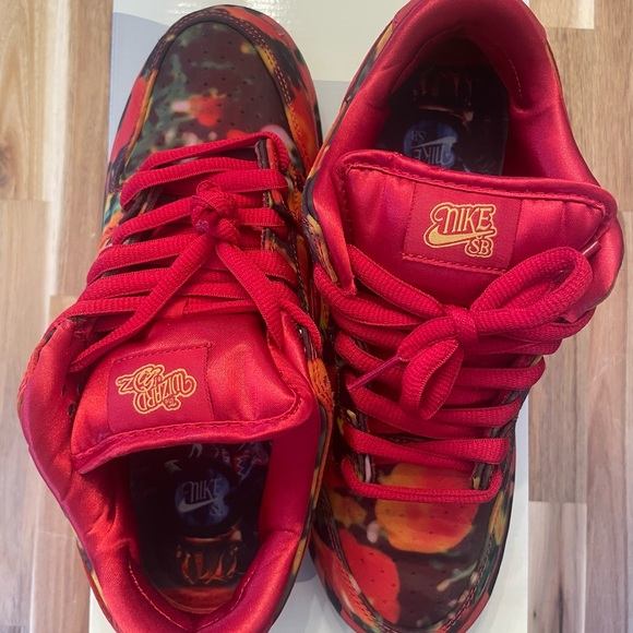 Brand new never worn Nike SB Dunk Low Pro Woo QS
Wizard of Oz dunks. - Picture 5 of 7